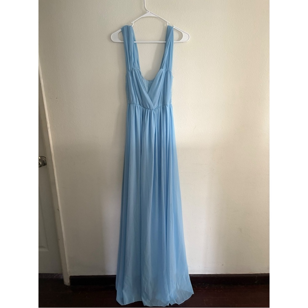 Elegant Blue Evening Gown